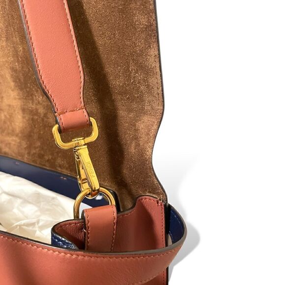❤️SOLD❤️Fendi Kan U Rust Brown Calfskin Leather Large Shoulder Bag - Picture 6 of 15